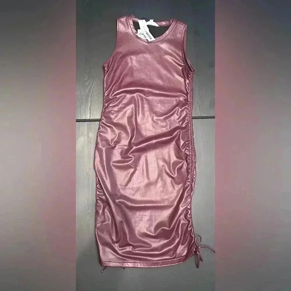 Steve Madden - Rochester Mini Dress in Cordovan - Picture 4 of 6